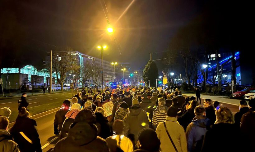Dortmund: Neue Woche, gleiches Bild – Nationalisten unterstützen Protest, Antifa versagt!
